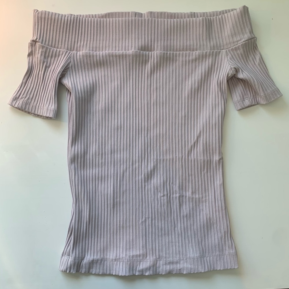 2 for $30 Aritzia (Wilfred) off the shoulder top - Picture 2 of 3